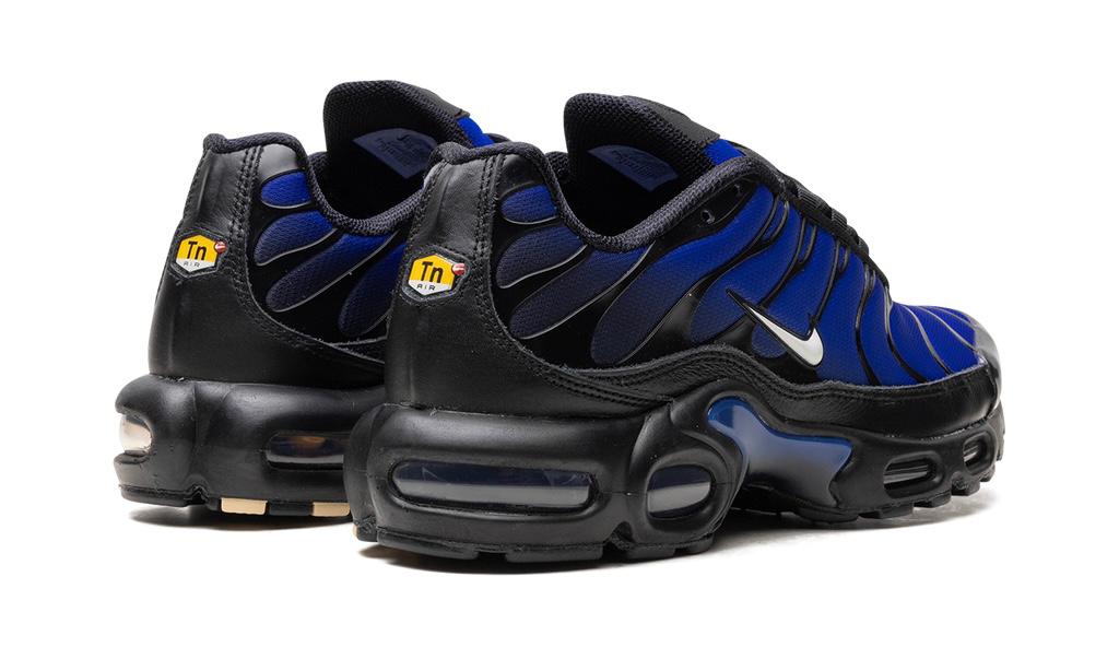 NIKE
AIR MAX PLUS
"BLACK/BLUE"