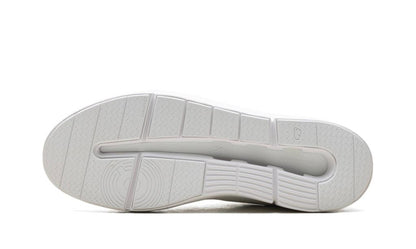 ON RUNNING
THE ROGER ADVANTAGE
"ALL WHITE"
