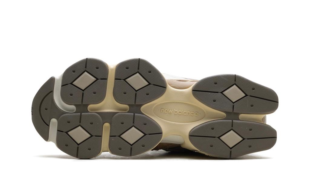 NEW BALANCE
9060
"OLIVINE GREAT PLAINS"
