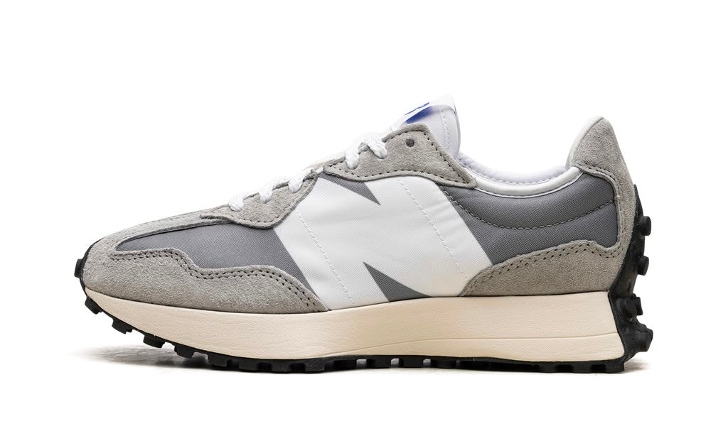 NEW BALANCE
327
"LIGHT OLIVE"