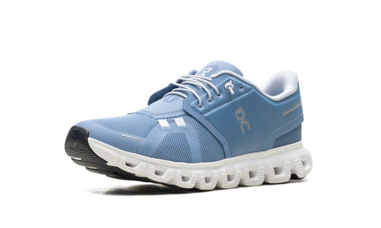 ON RUNNING
CLOUD 6
"CHAMBRAY WHITE"