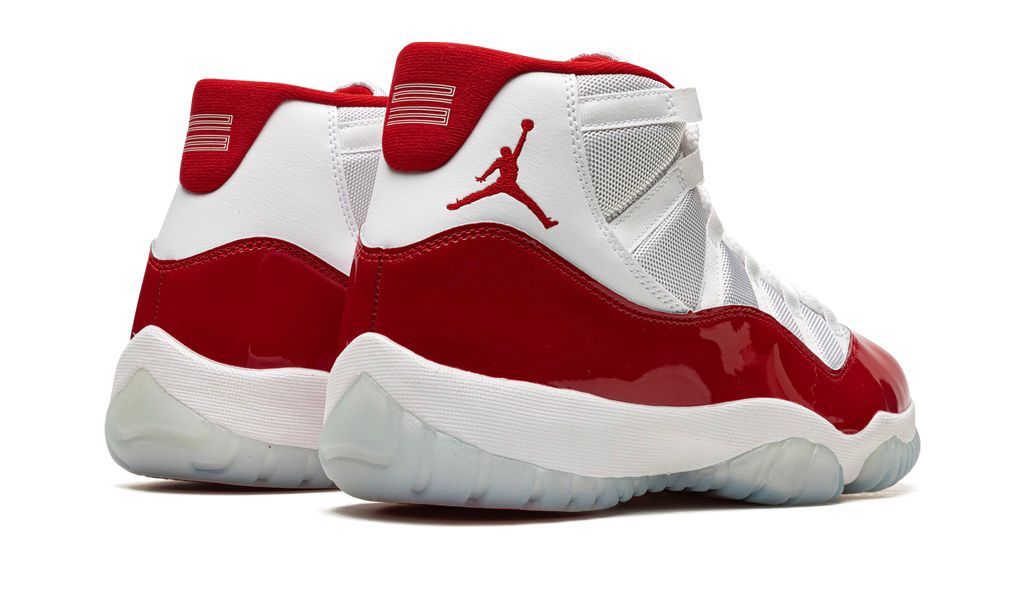 AIR JORDAN 11
"CHERRY 2022"