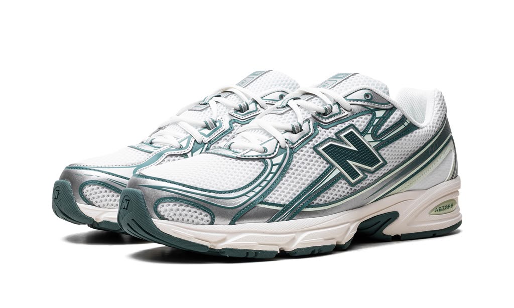 NEW BALANCE
740
"WHITE / MARSH GREEN"