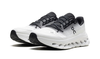 ON RUNNING
CLOUDTILT
"BLACK | IVORY"