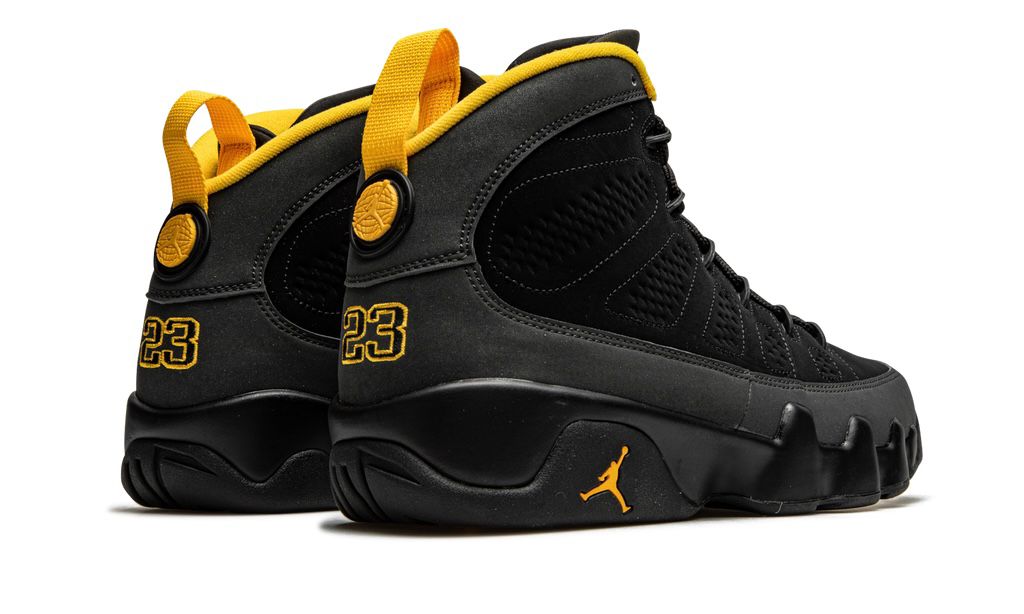 AIR JORDAN 9 RETRO
"UNIVERSITY GOLD"