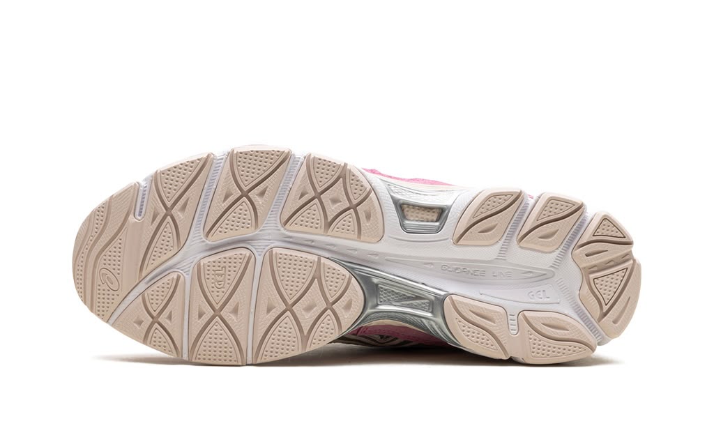 ASICS
GEL-NYC
"CREAM MINERAL BEIGE PINK"