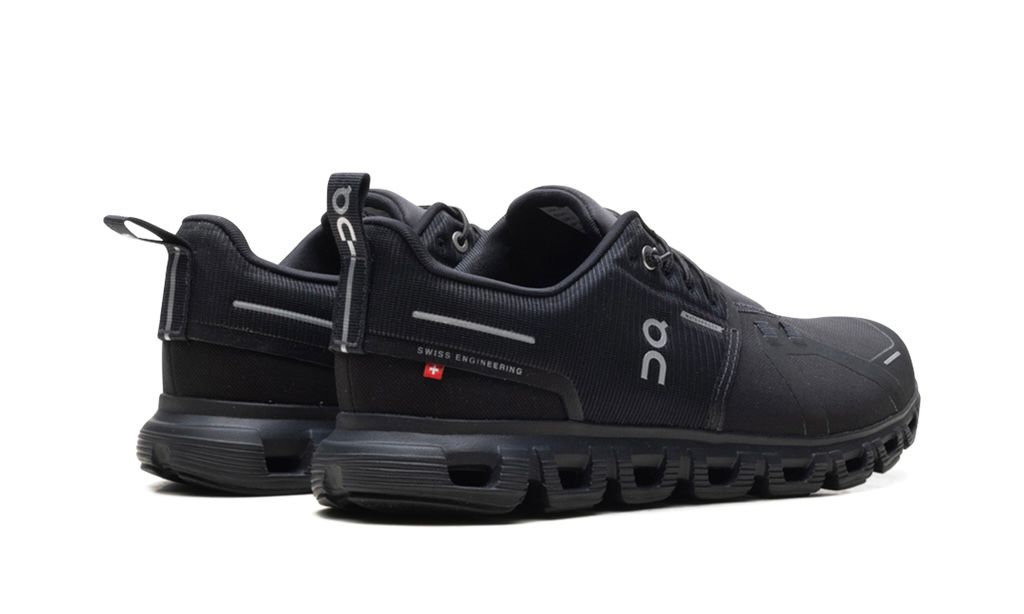 ON RUNNING
CLOUD 6 WP
"BLACK BLACK"