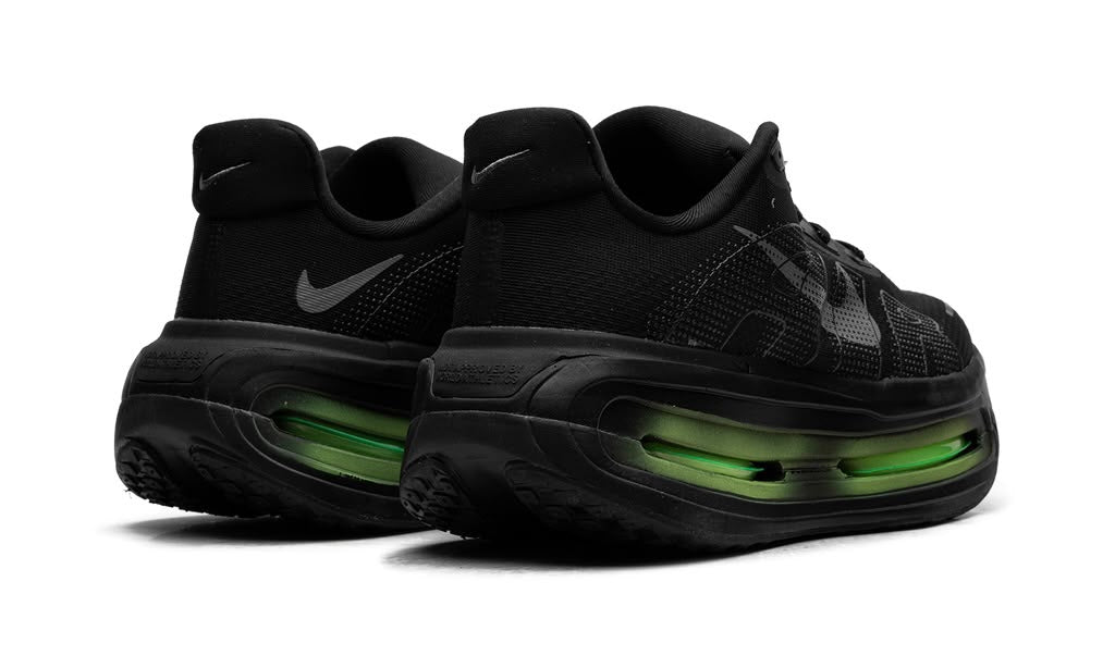 NIKE
VOMERO PREMIUM
"BLACK WHITE"