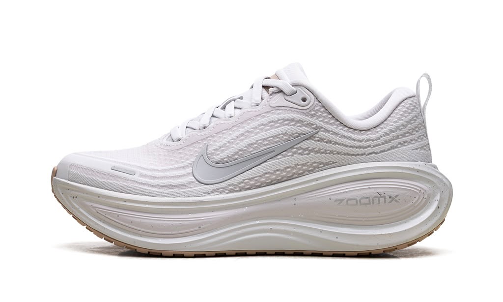 NIKE
VOMERO PLUS
"SPECKLE VAST GREY WOLF GREY"