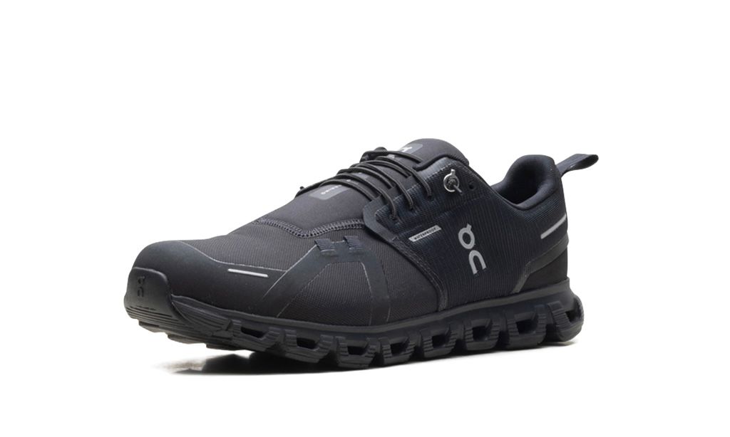 ON RUNNING
CLOUD 6 WP
"BLACK BLACK"
