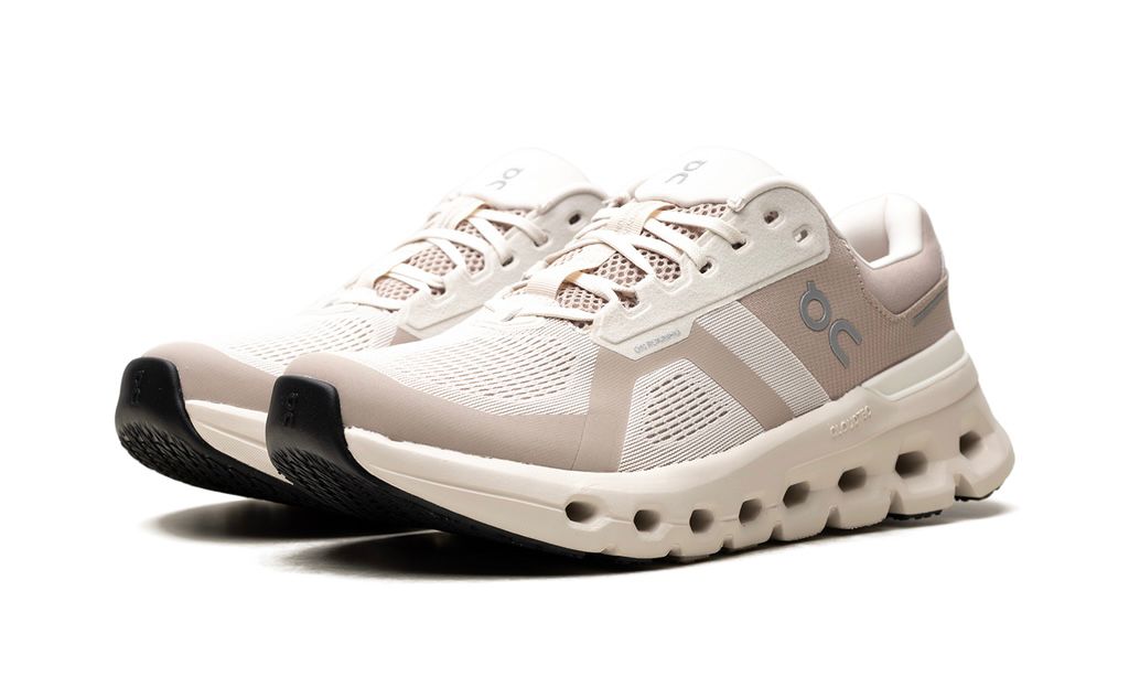ON RUNNIG CLOUDRUNNER 2
"PEARL DESERT"