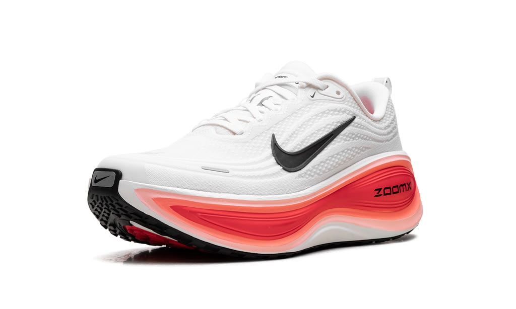 NIKE
VOMERO PLUS
"WHITE / BRIGHT CRIMSON"