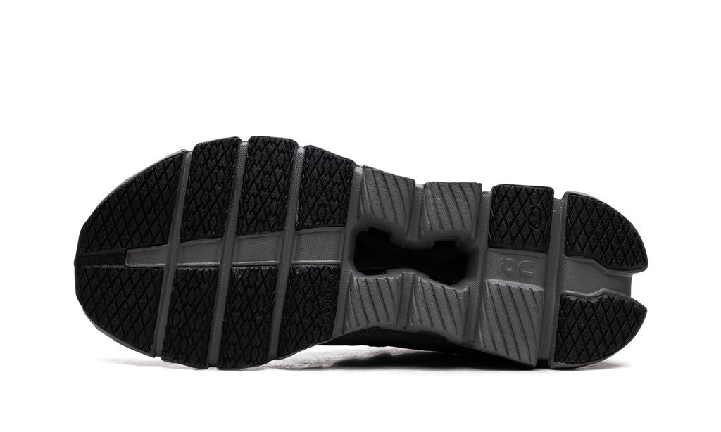 ON RUNNING
CLOUD X 4 AD
"STONE BLACK"