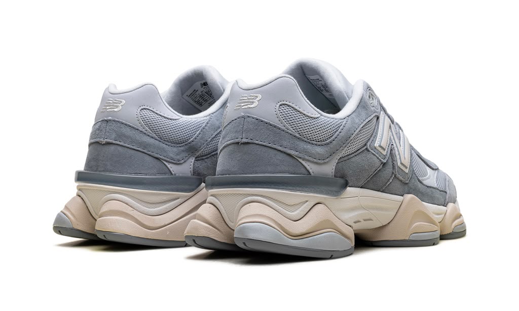 NEW BALANCE
9060
"SLATE GREY LIGHT GREY"