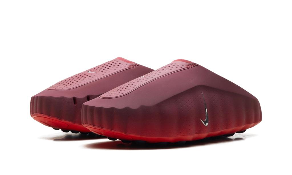 NIKE
MIND 001 SLIDE
"TEAM RED UNIVERSITY RED"
